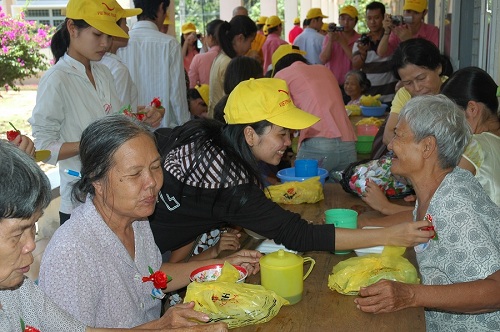 Chương trình từ thiện: HÀNH TRÌNH YÊU THƯƠNG