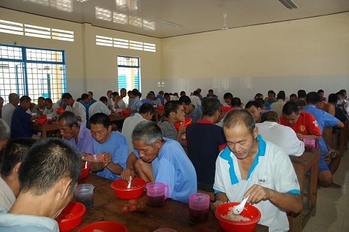 Chương trình từ thiện: HÀNH TRÌNH YÊU THƯƠNG